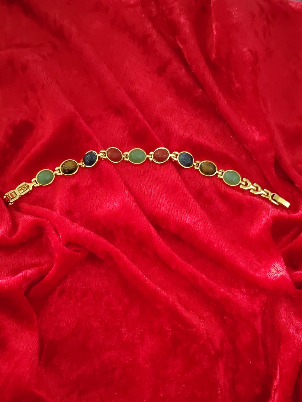 Vintage Multi Gemstone Carved Scarab Gold Tone Bracelet Size 7 To 8